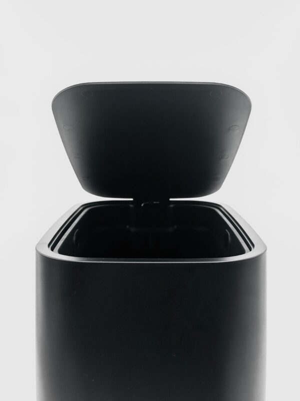 Plastic Pedal Bin - Image 2